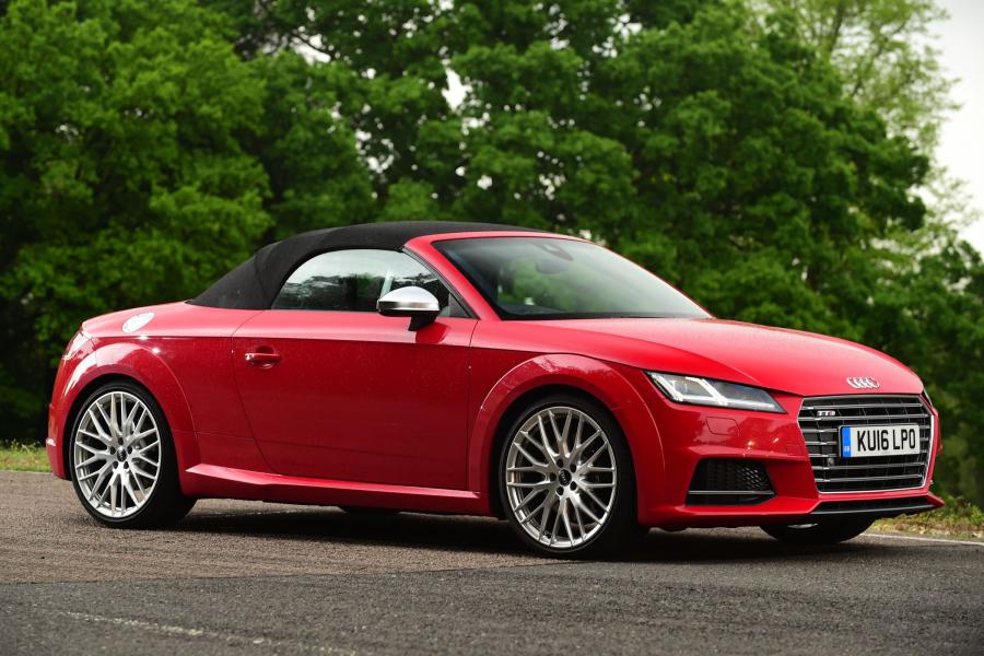  Audi TTS Roadster (8S) 2015 года  (UK) (фото 1 из 8)